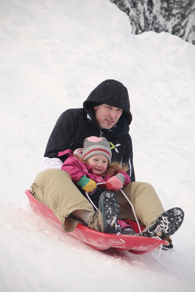 20160102 hyak sledding4 sm