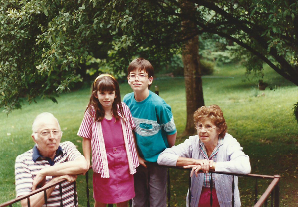 1989-06 grandaddy and nannie sm